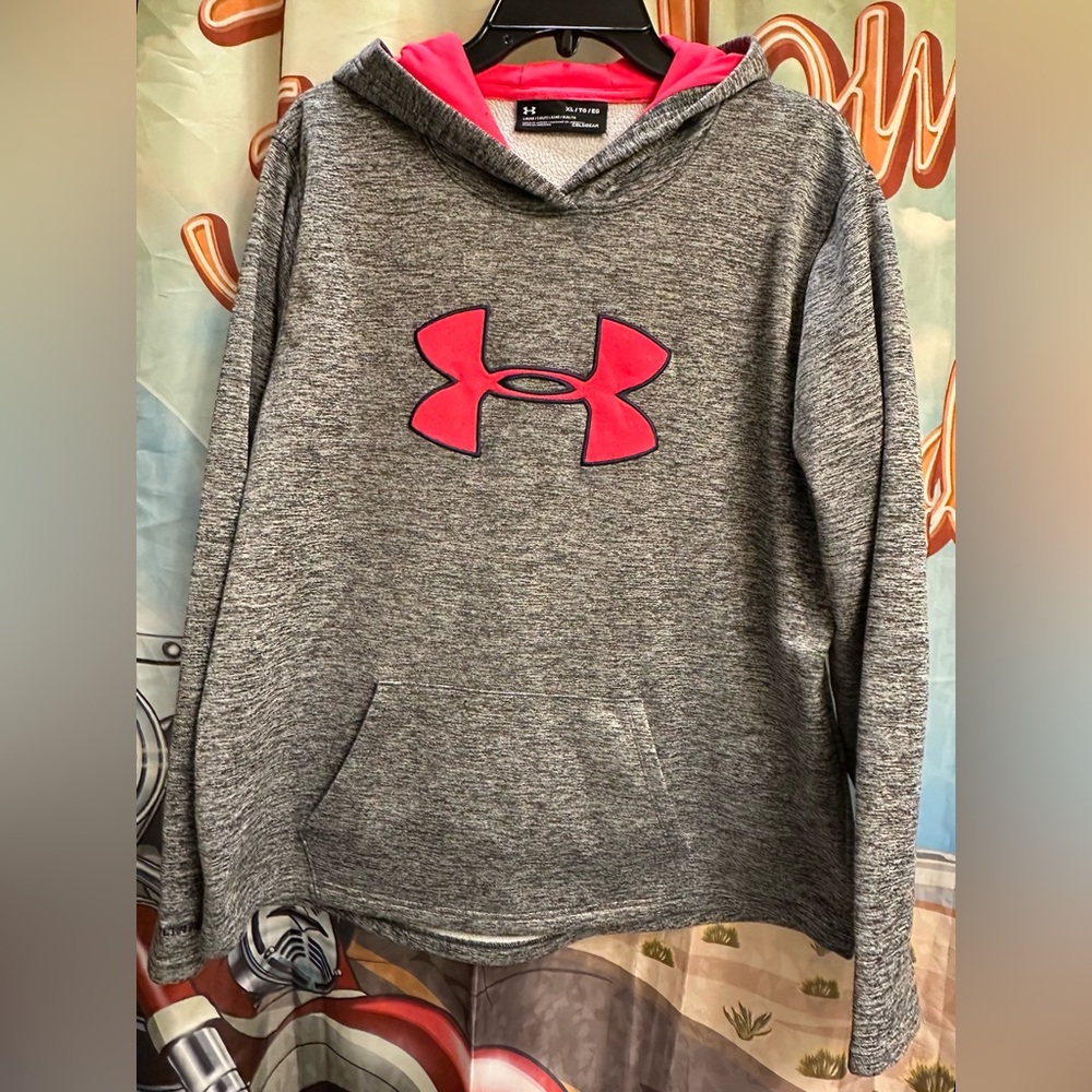 Women’s Under Armour Hoodie XL